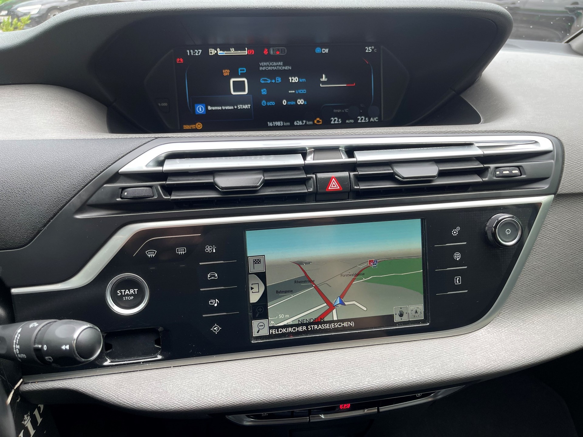CITROEN Grand C4 Picasso 2.0 BlueHDi Intensive Automatic-image-8