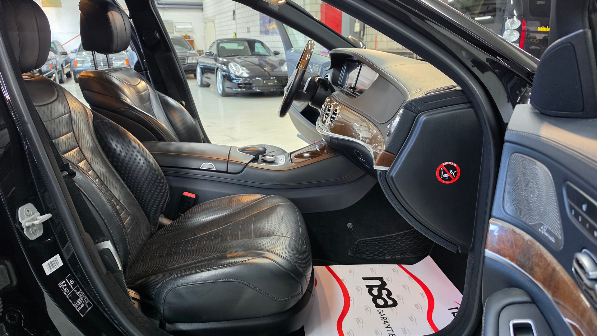 MERCEDES-BENZ S 500 7G-Tronic AMG-Line-image-26