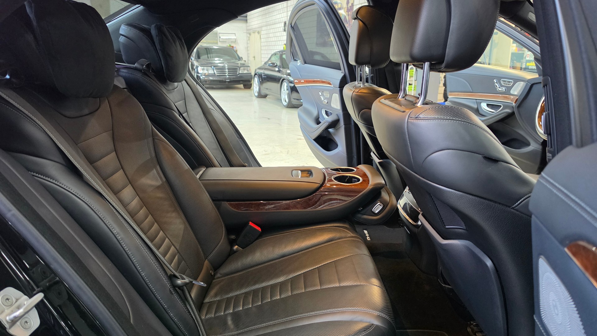 MERCEDES-BENZ S 500 7G-Tronic AMG-Line-image-28