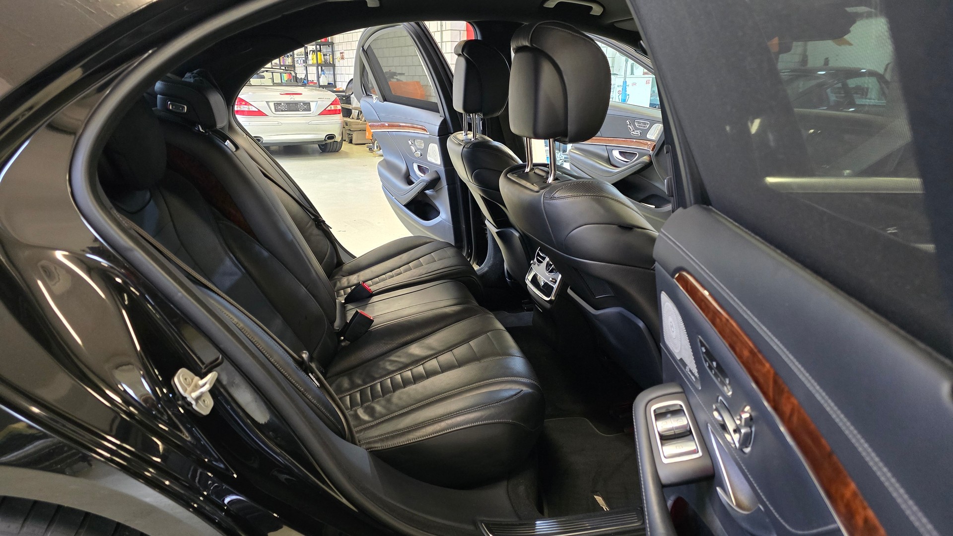 MERCEDES-BENZ S 500 7G-Tronic AMG-Line-image-23