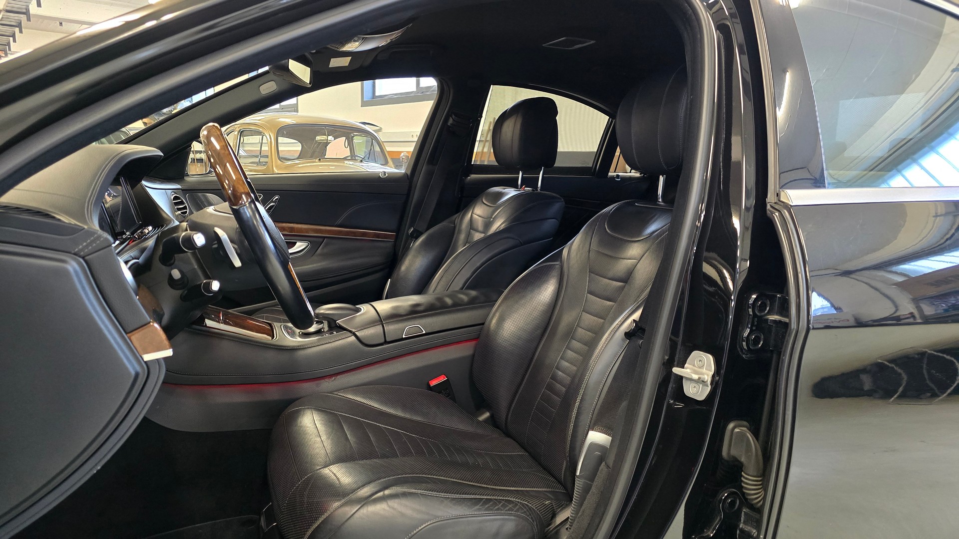 MERCEDES-BENZ S 500 7G-Tronic AMG-Line-image-16