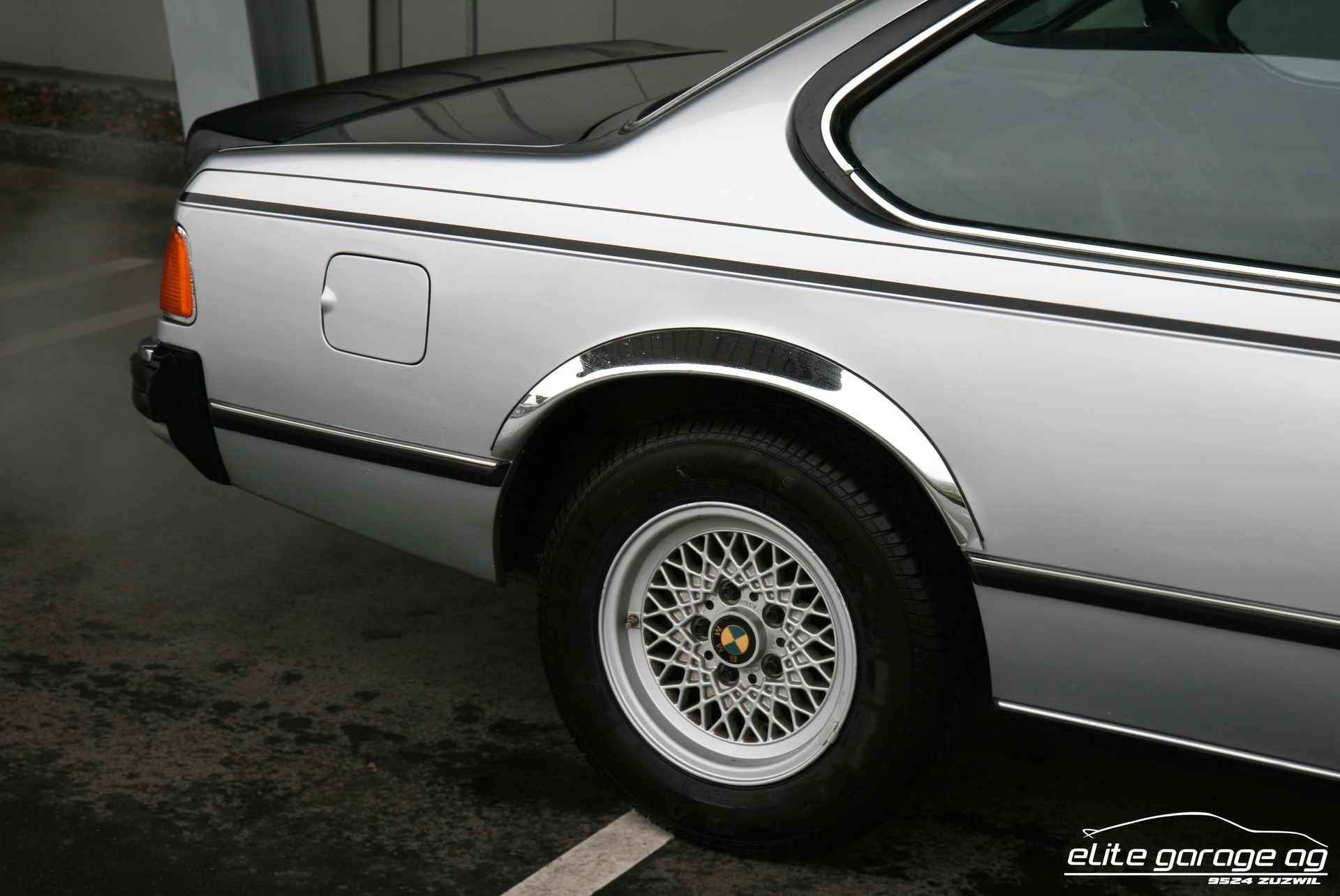 BMW 635 CSi A-image-10