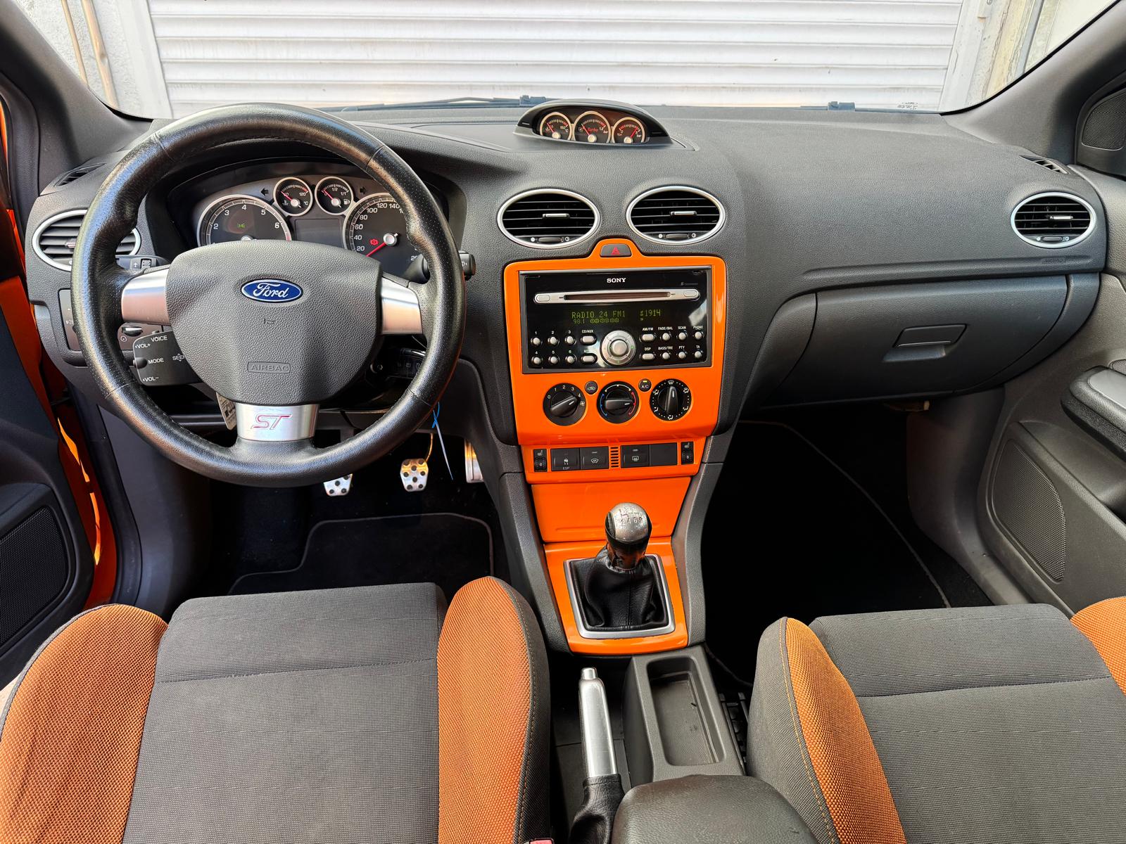 FORD Focus 2.5 Turbo ST-image-13