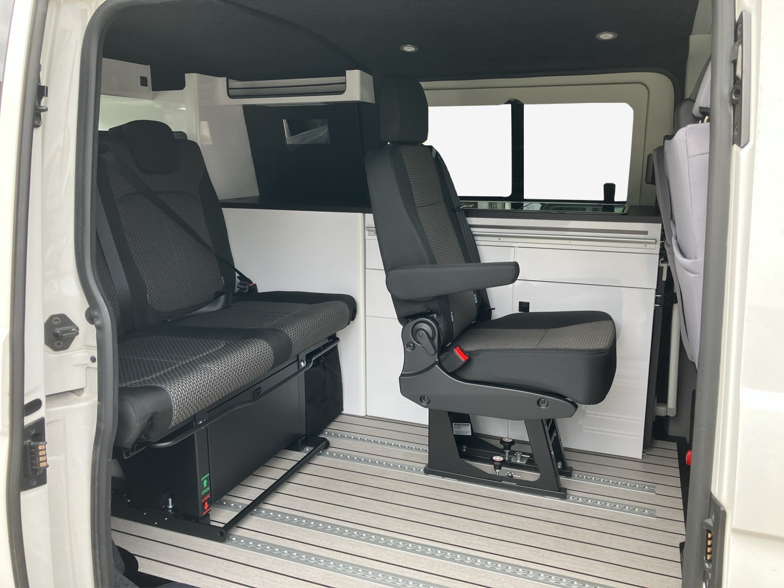 VW T6.1 2.0 TDI-image-7