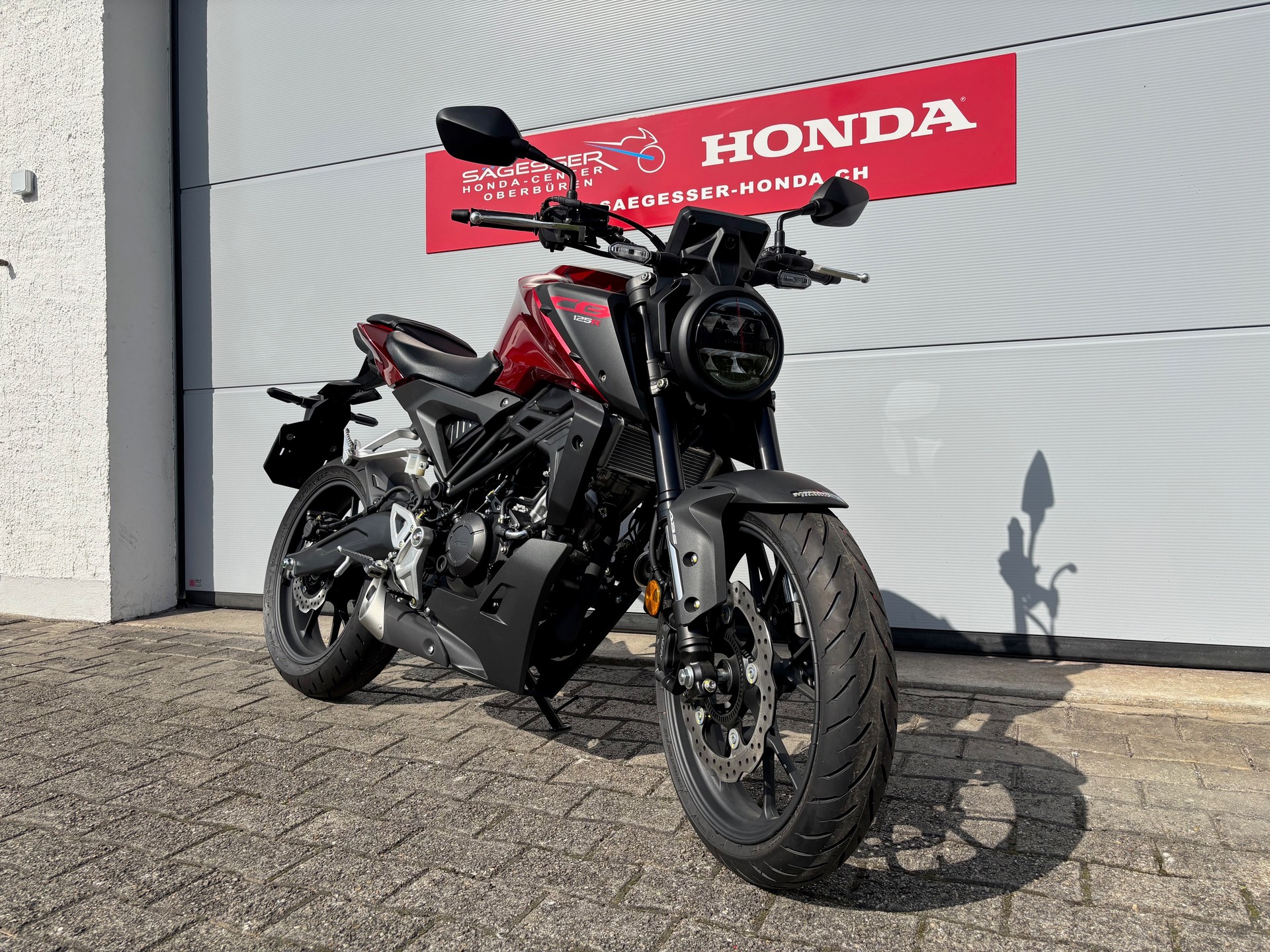 HONDA CB 125 R-showroom-element-1