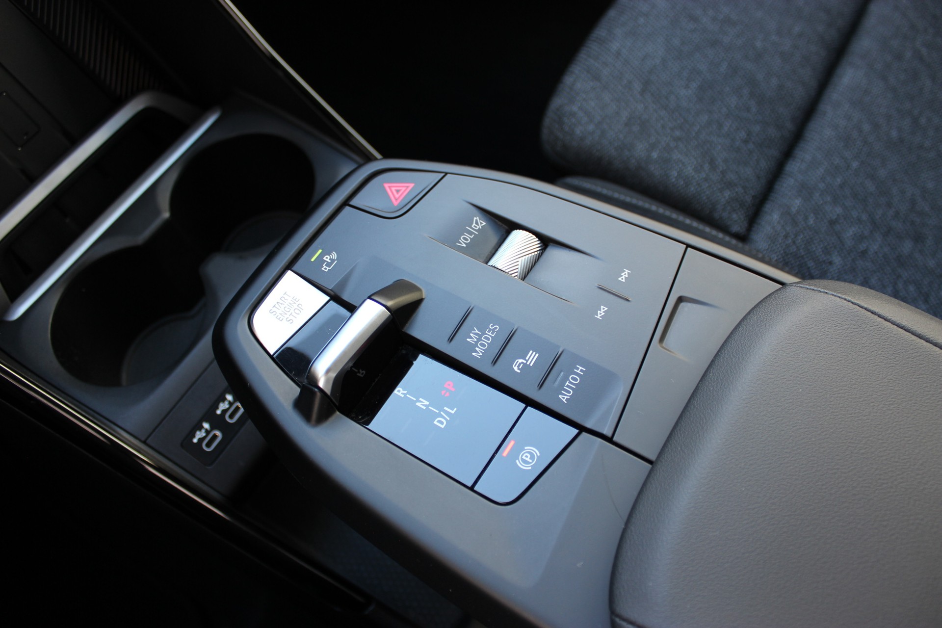 BMW X1 xDrive 20d 48V *ANHÄNGERKUPPLUNG*-image-13