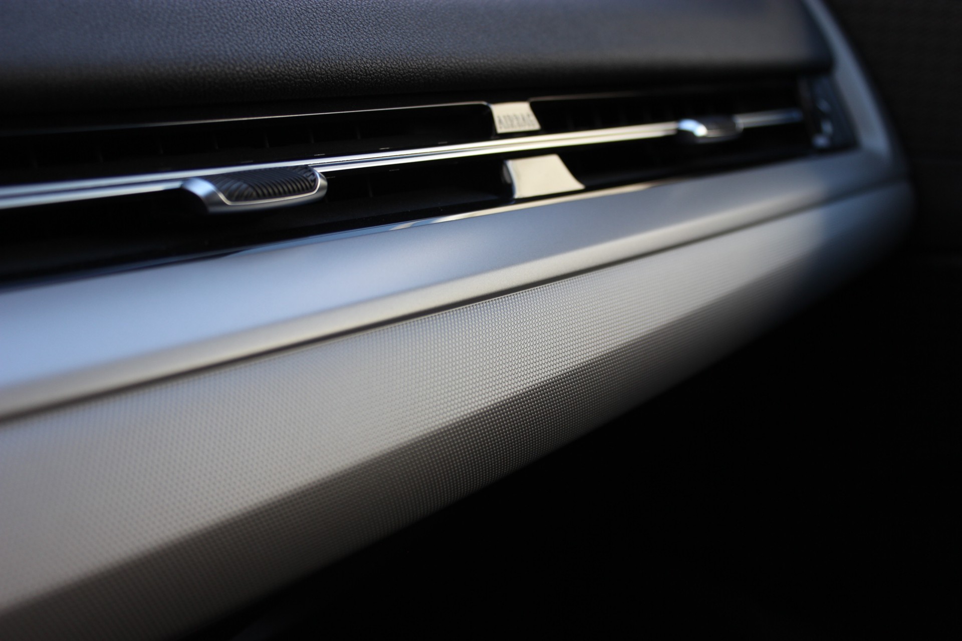 BMW X1 xDrive 20d 48V *ANHÄNGERKUPPLUNG*-image-15
