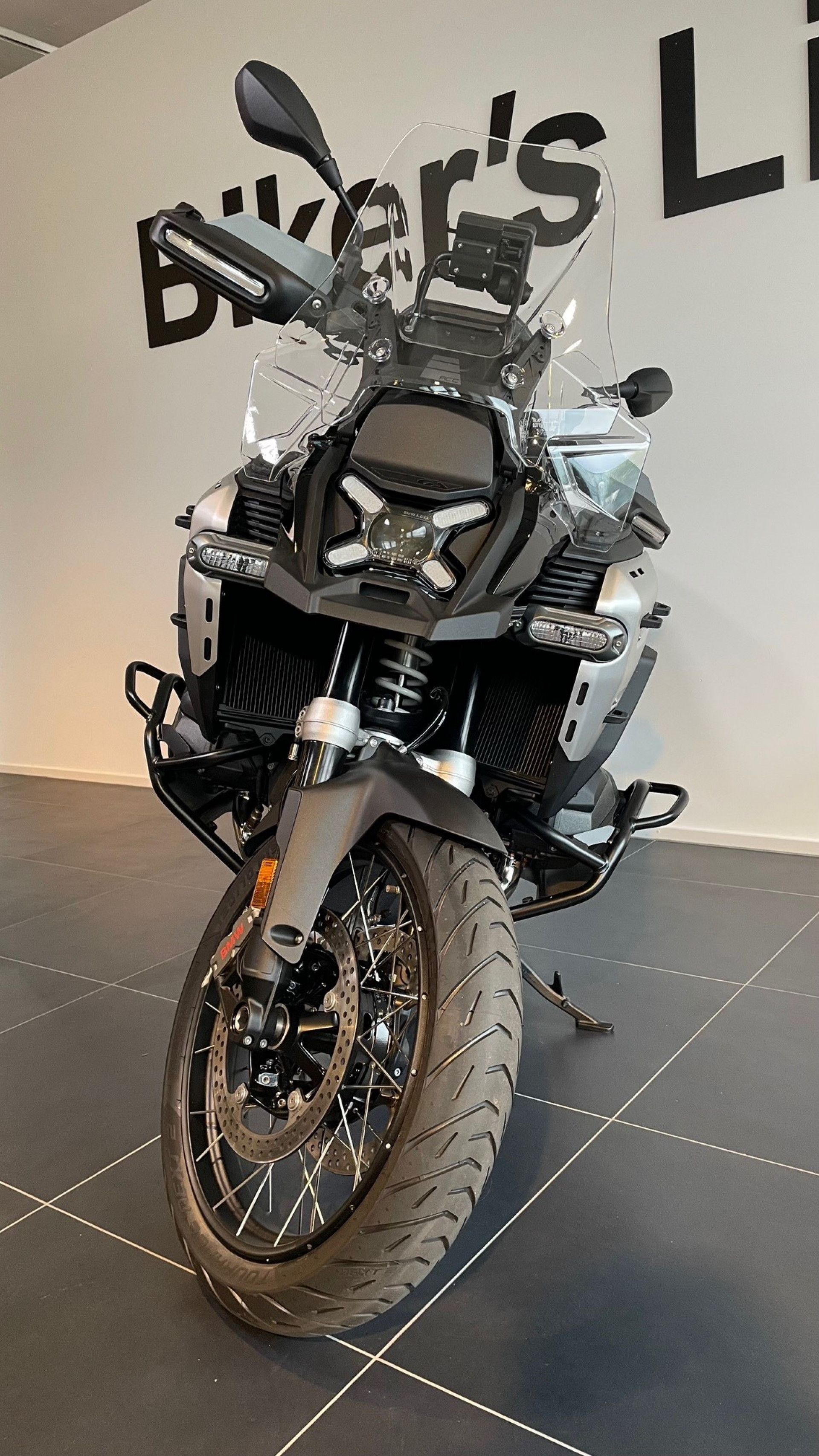 BMW R 1300 GS Adventure ASA ASA mit Höhenregelung-image-4
