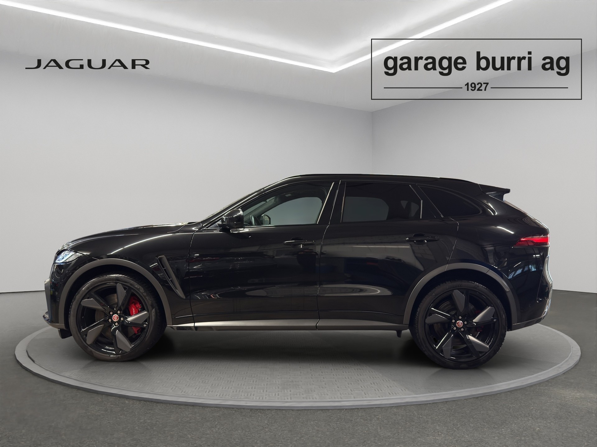 JAGUAR F-Pace 5.0 V8 SVR AWD-image-2