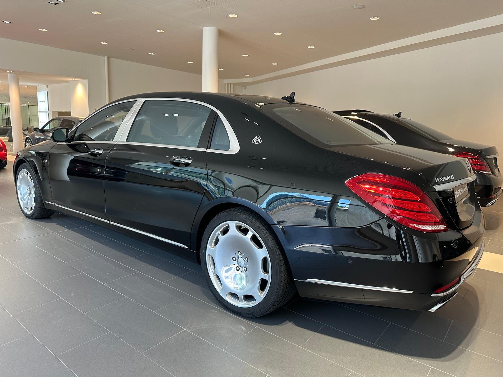 MERCEDES-BENZ S 600 Maybach 7G-Tronic-showroom-element-3