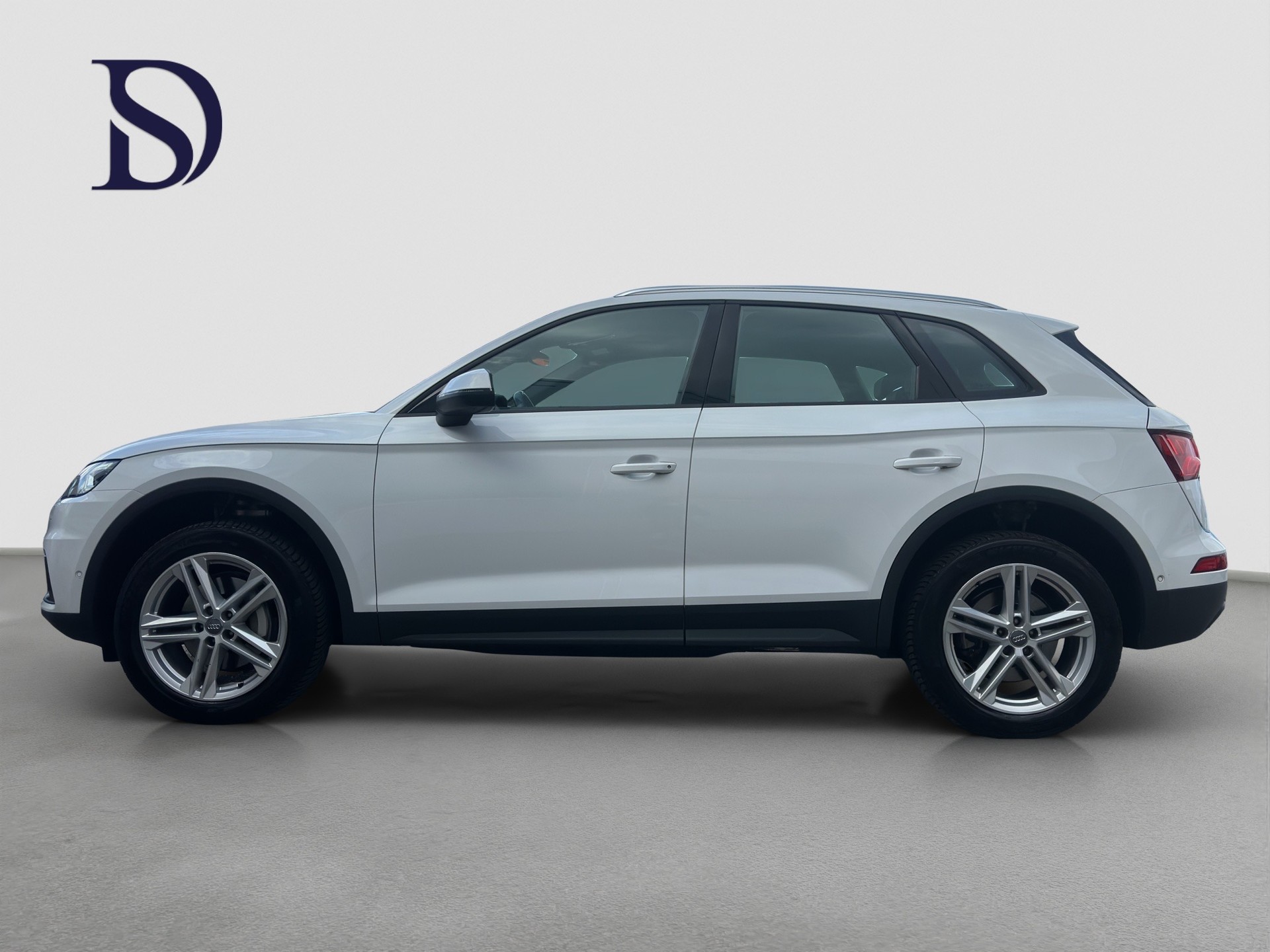 AUDI Q5 2.0 TFSI quattro S-tronic-image-4