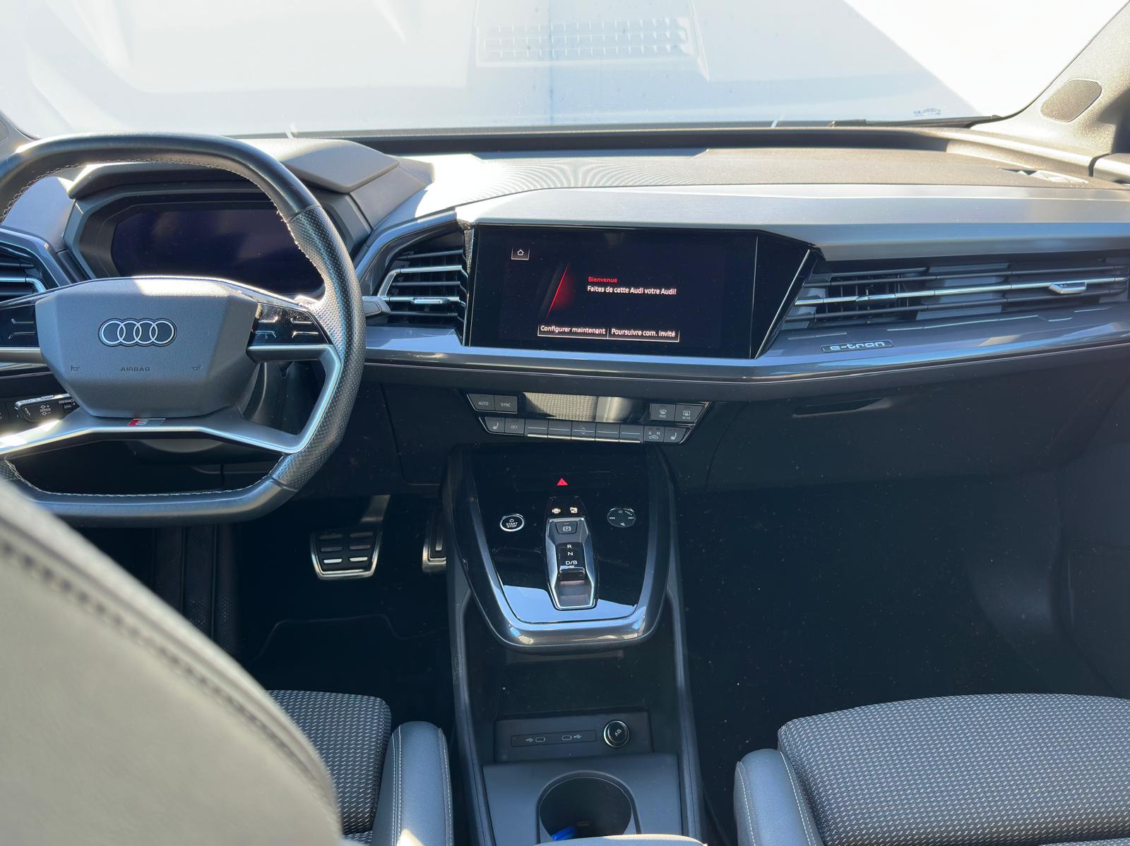 AUDI Q4 e-tron 50 quattro-image-10