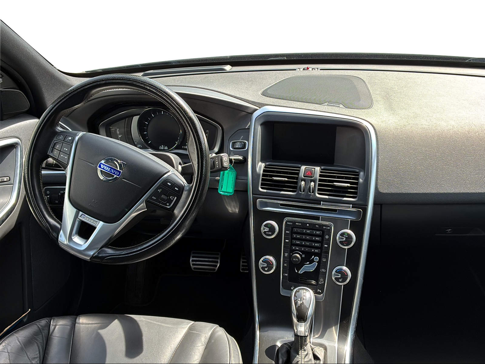 VOLVO XC60 3.0 T6 Summum R-Design AWD-image-9