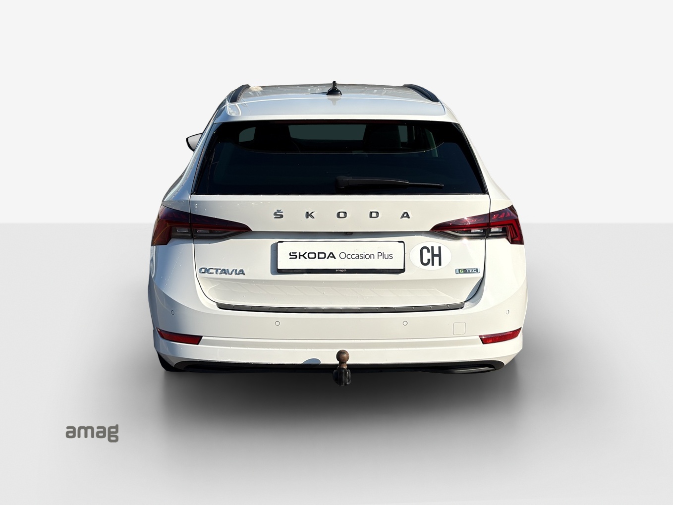 SKODA Octavia Combi 1.5 TSI G-Tec DSG Style-image-3