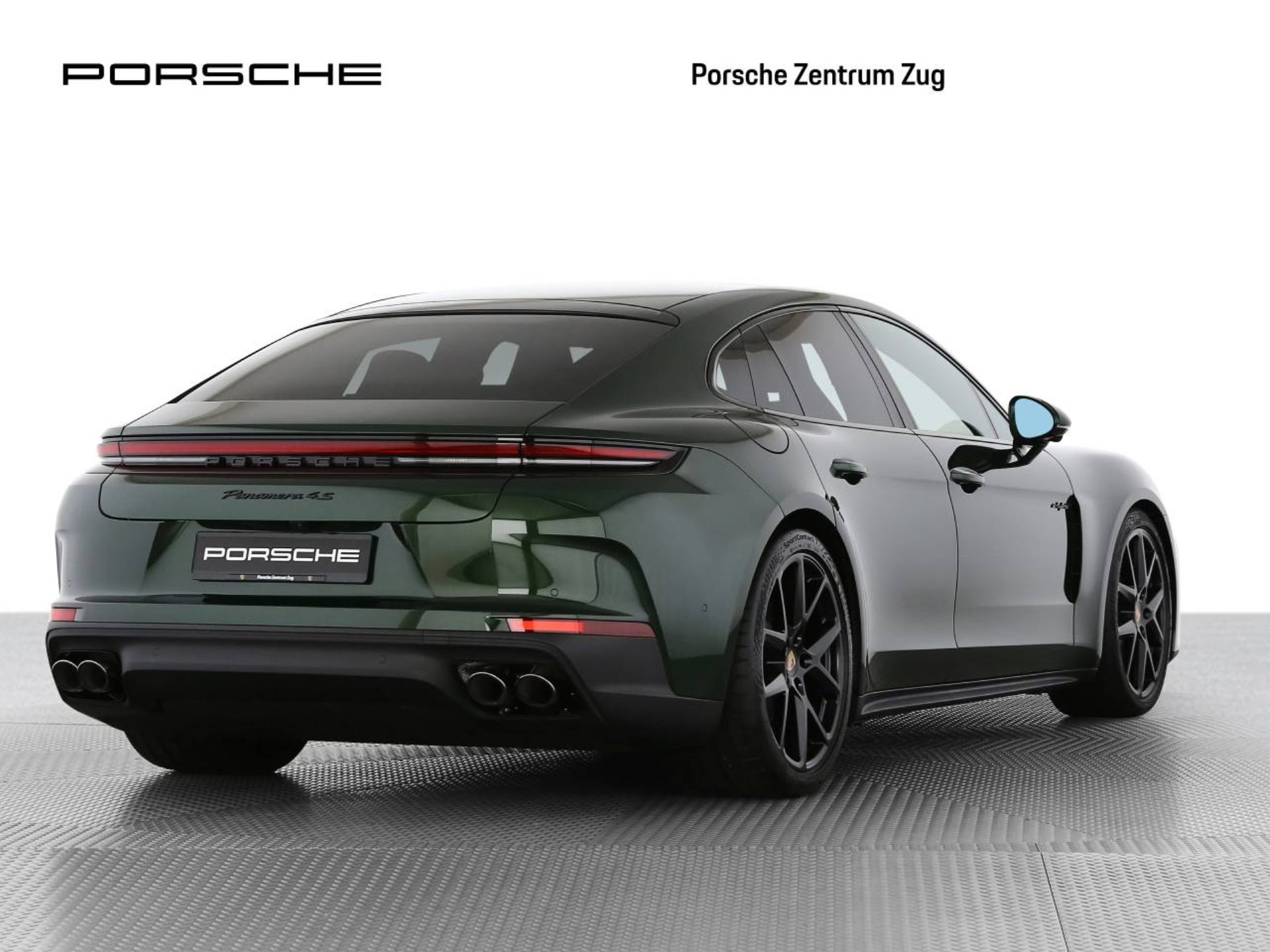 PORSCHE Panamera 4S E-Hybrid-showroom-element-1