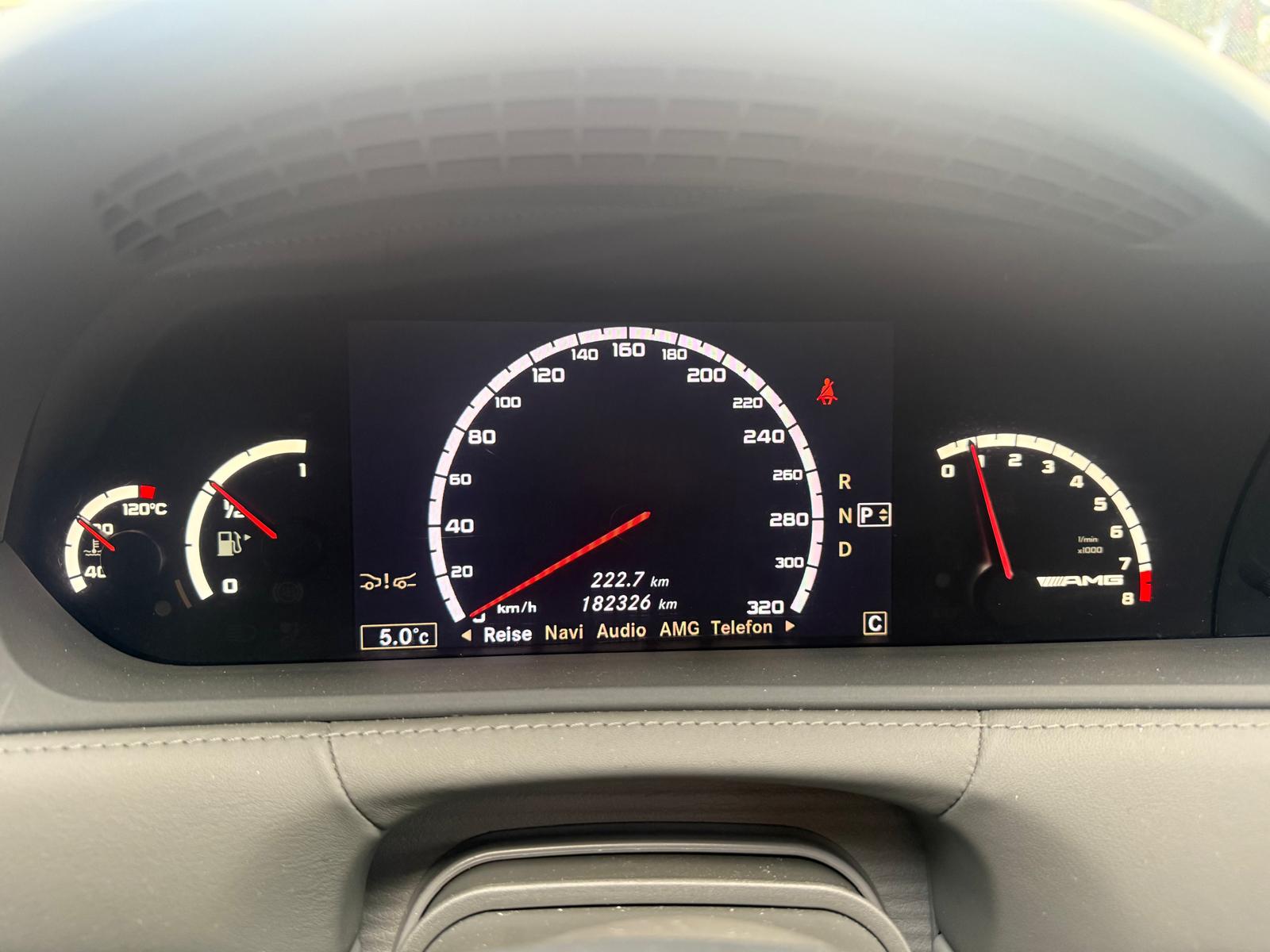 MERCEDES-BENZ CL 63 AMG 7G-Tronic-image-13