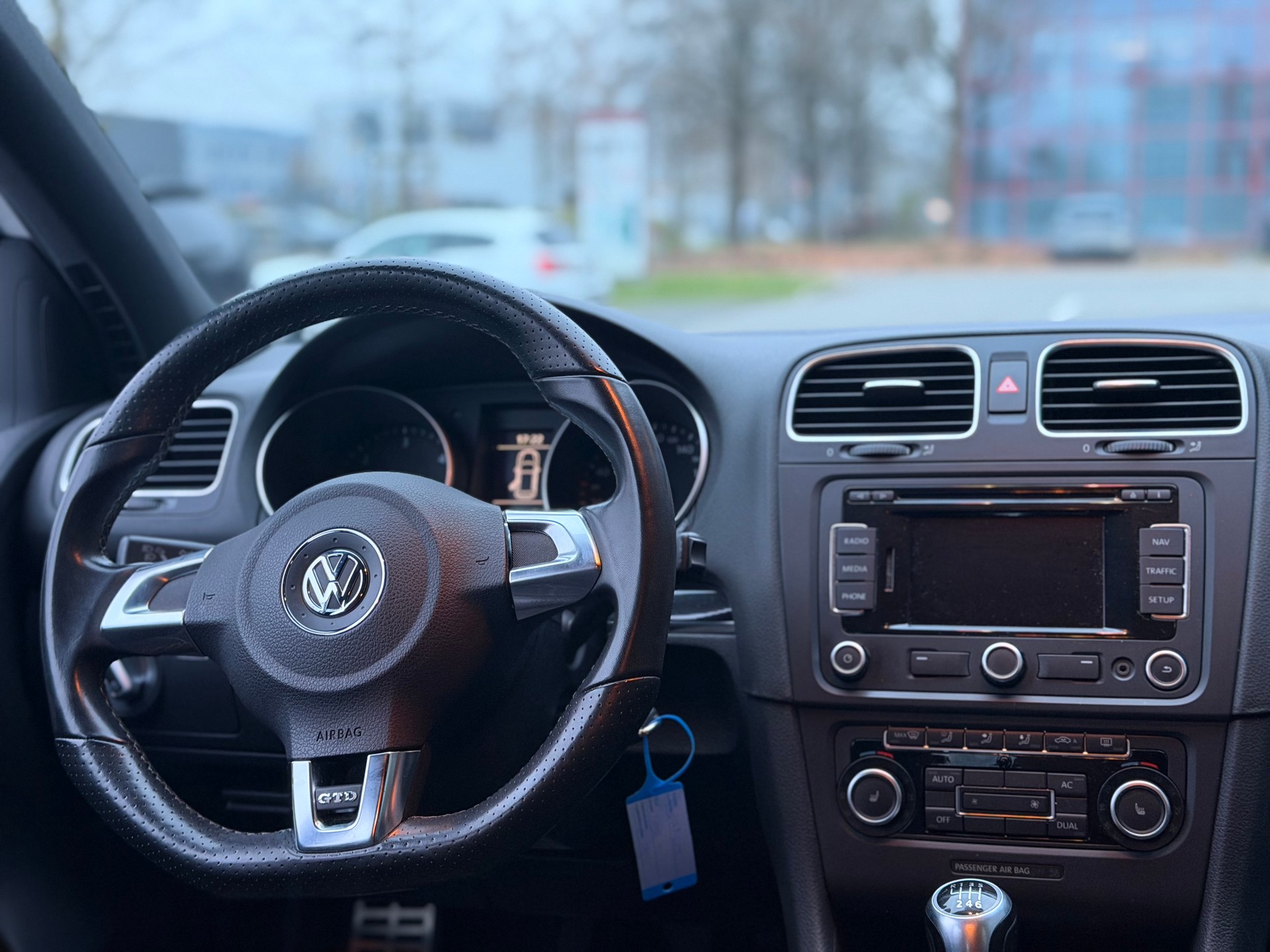 VW Golf 2.0 TDI GTD-image-7