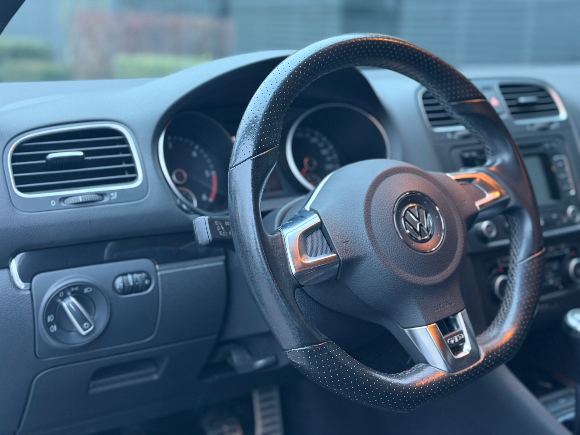 VW Golf 2.0 TDI GTD-image-10