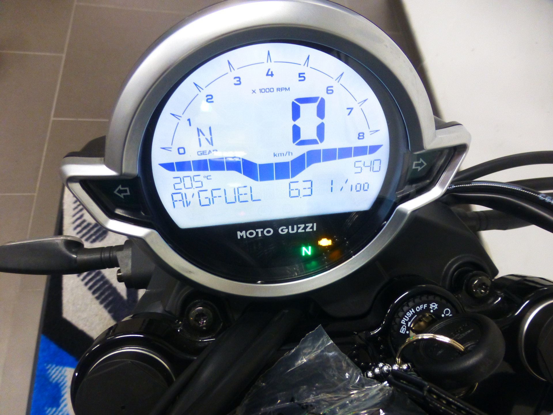 MOTO GUZZI V7 IV 850 Stone-image-6
