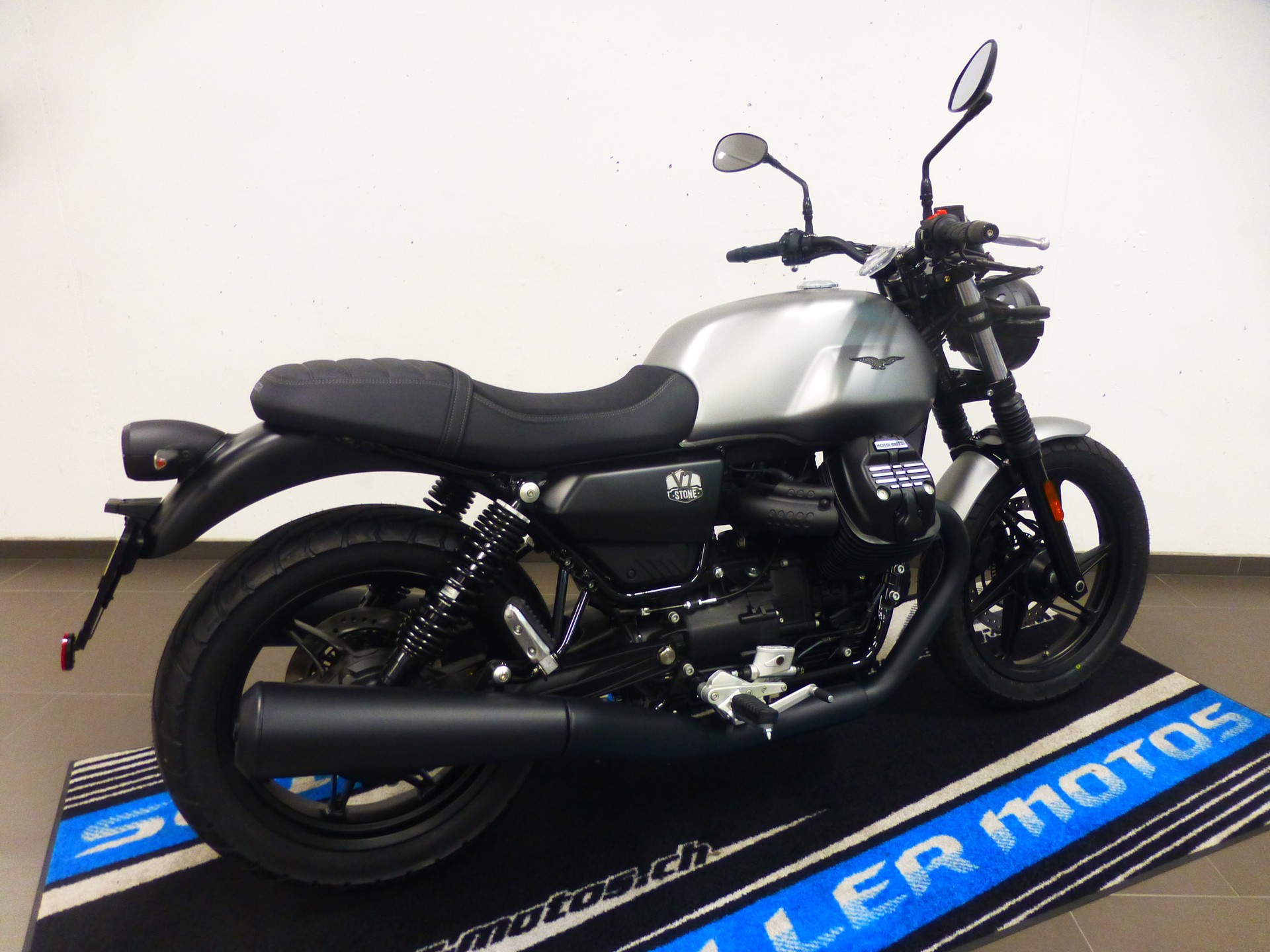 MOTO GUZZI V7 IV 850 Stone-image-15
