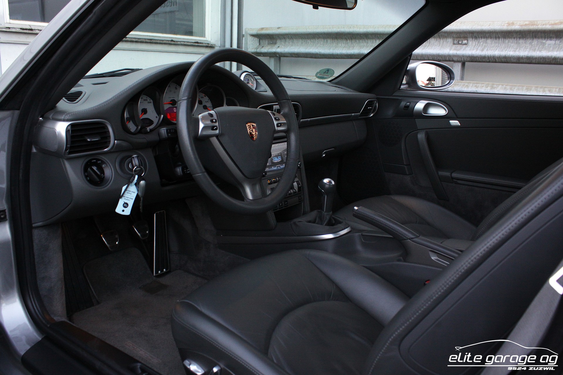 PORSCHE 911 Carrera S 4.1l LIEBHABERFAHRZEUG-image-13