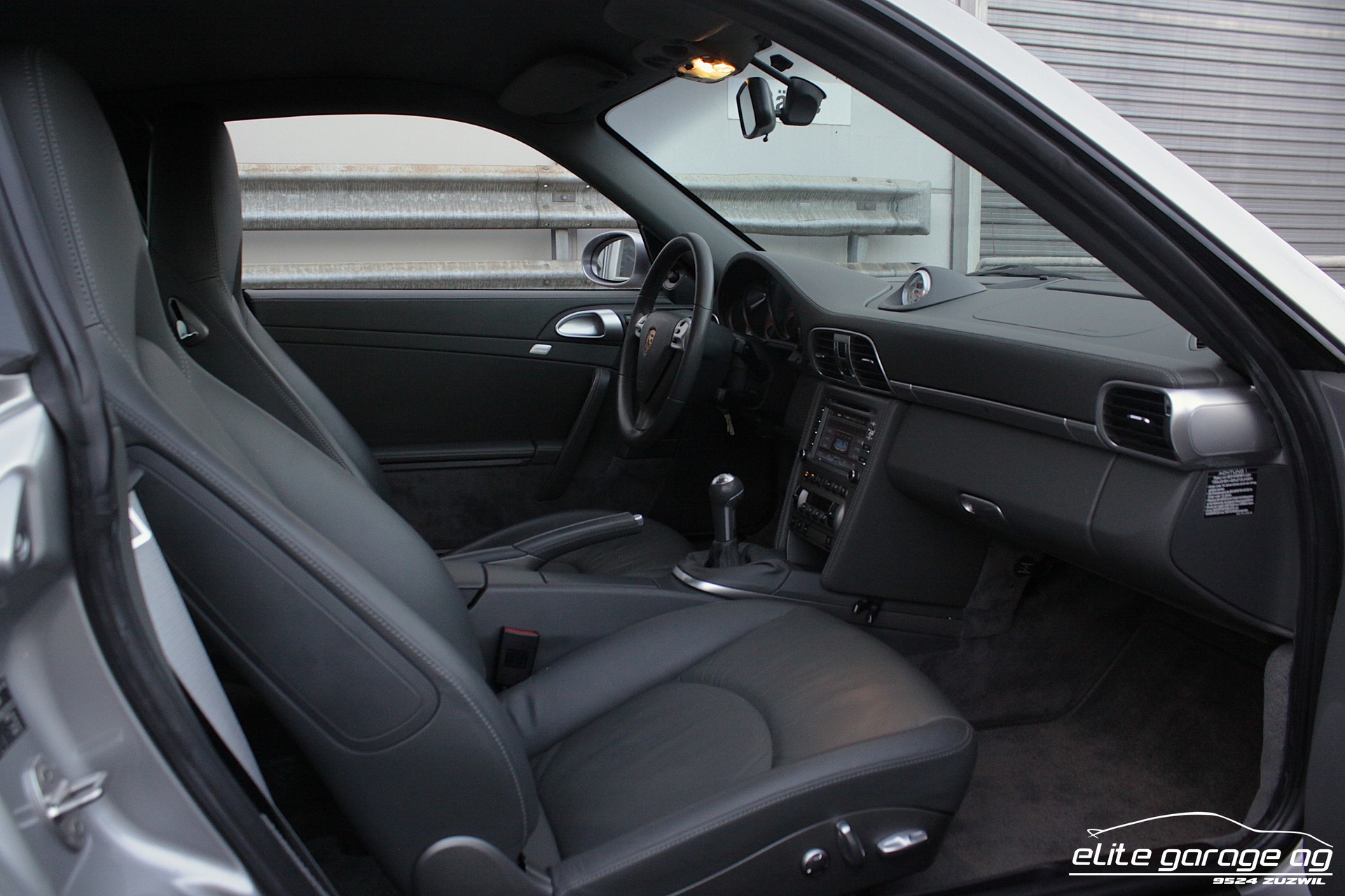 PORSCHE 911 Carrera S 4.1l LIEBHABERFAHRZEUG-image-15