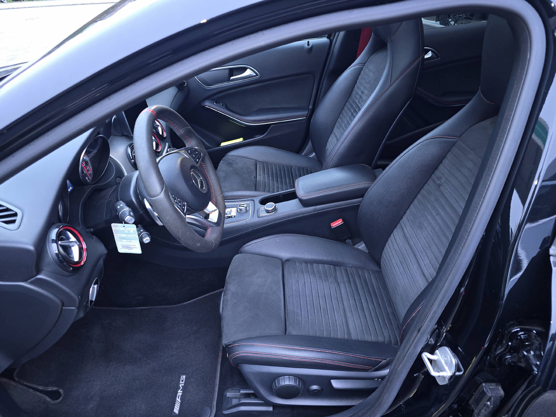 MERCEDES-BENZ GLA 45 AMG 4m-image-7