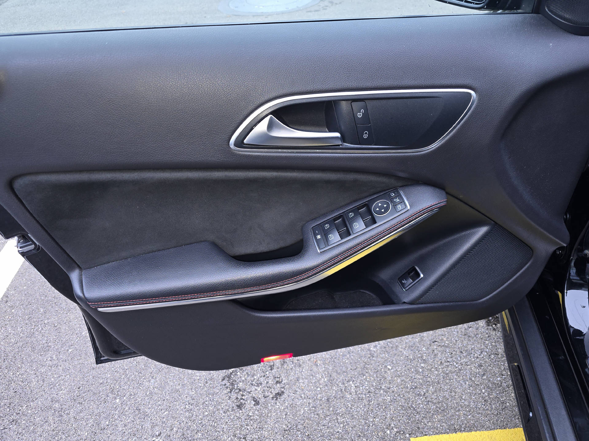 MERCEDES-BENZ GLA 45 AMG 4m-image-6
