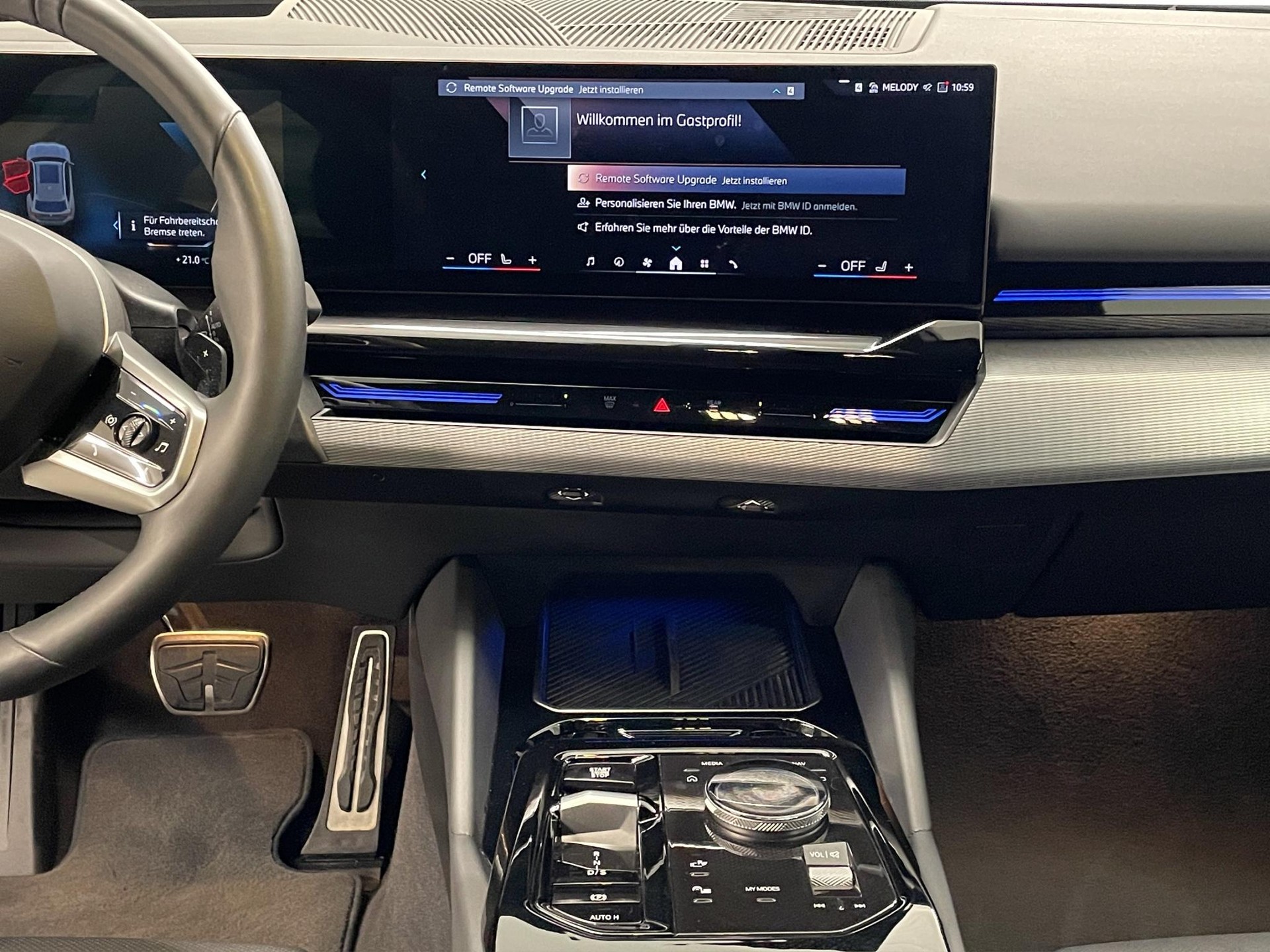 BMW 520d xDrive 48V Touring-image-13