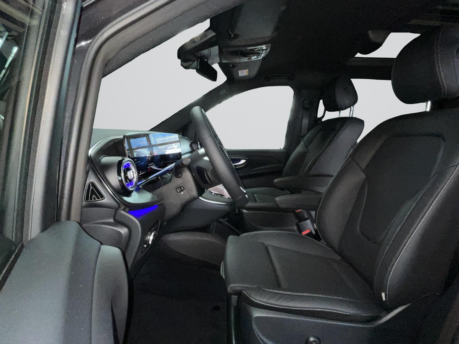 MERCEDES-BENZ V 300 d lang AMG Line-image-4