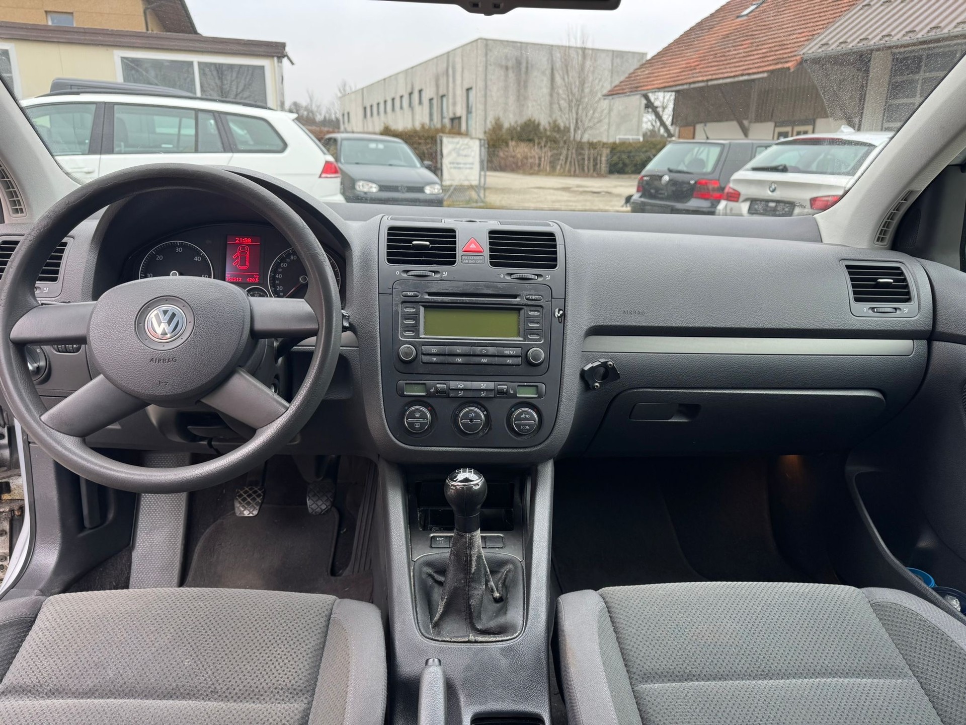 VW Golf 2.0 TDI Comfortline-image-8