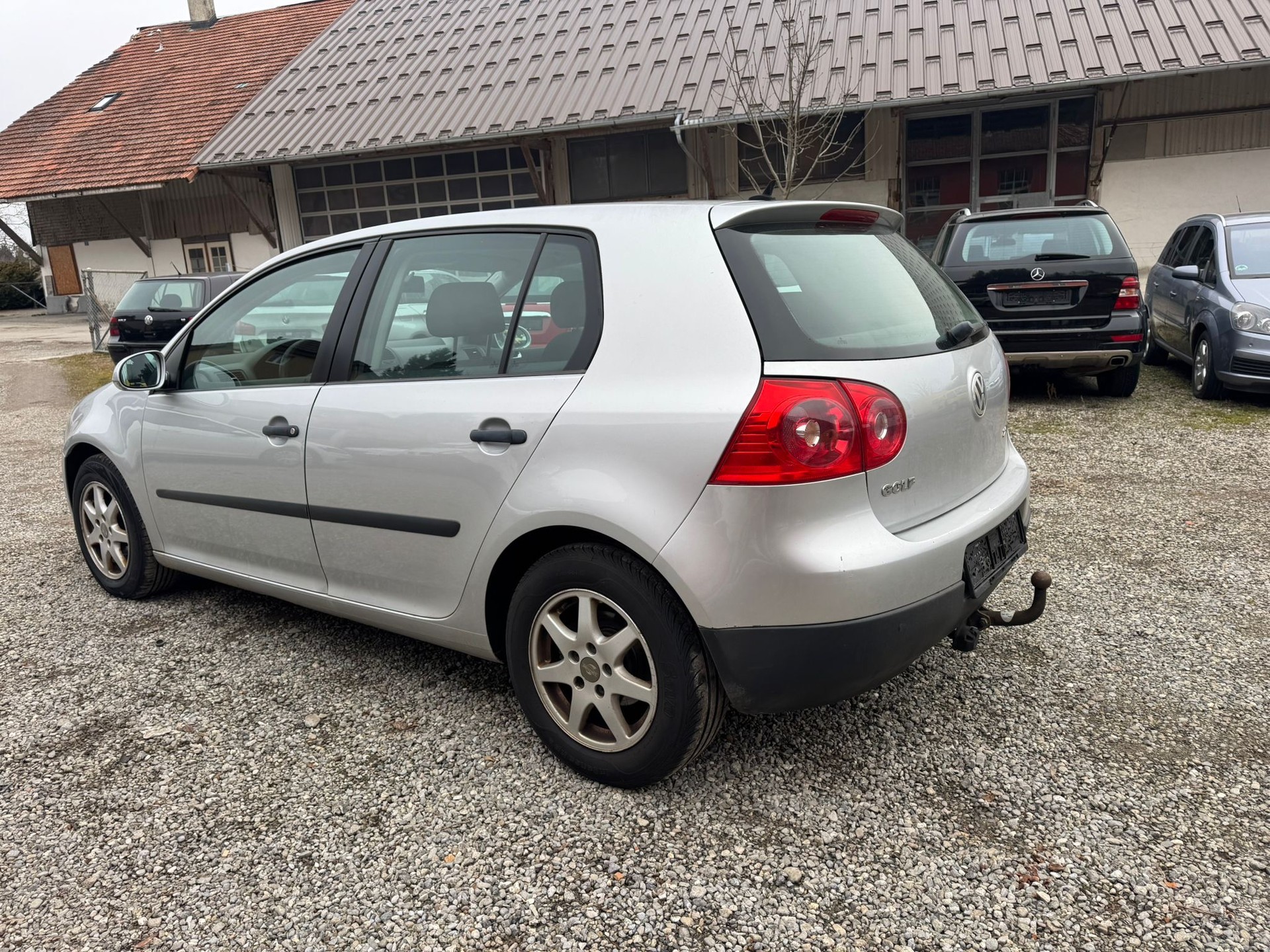 VW Golf 2.0 TDI Comfortline-image-4