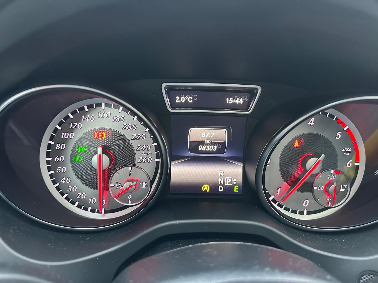 MERCEDES-BENZ CLA 200 CDI AMG Line 4Matic 7G-DCT-image-14