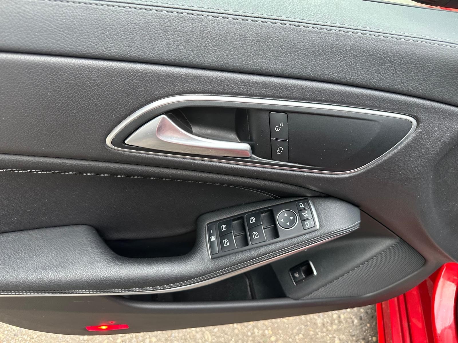 MERCEDES-BENZ CLA 200 CDI AMG Line 4Matic 7G-DCT-image-12