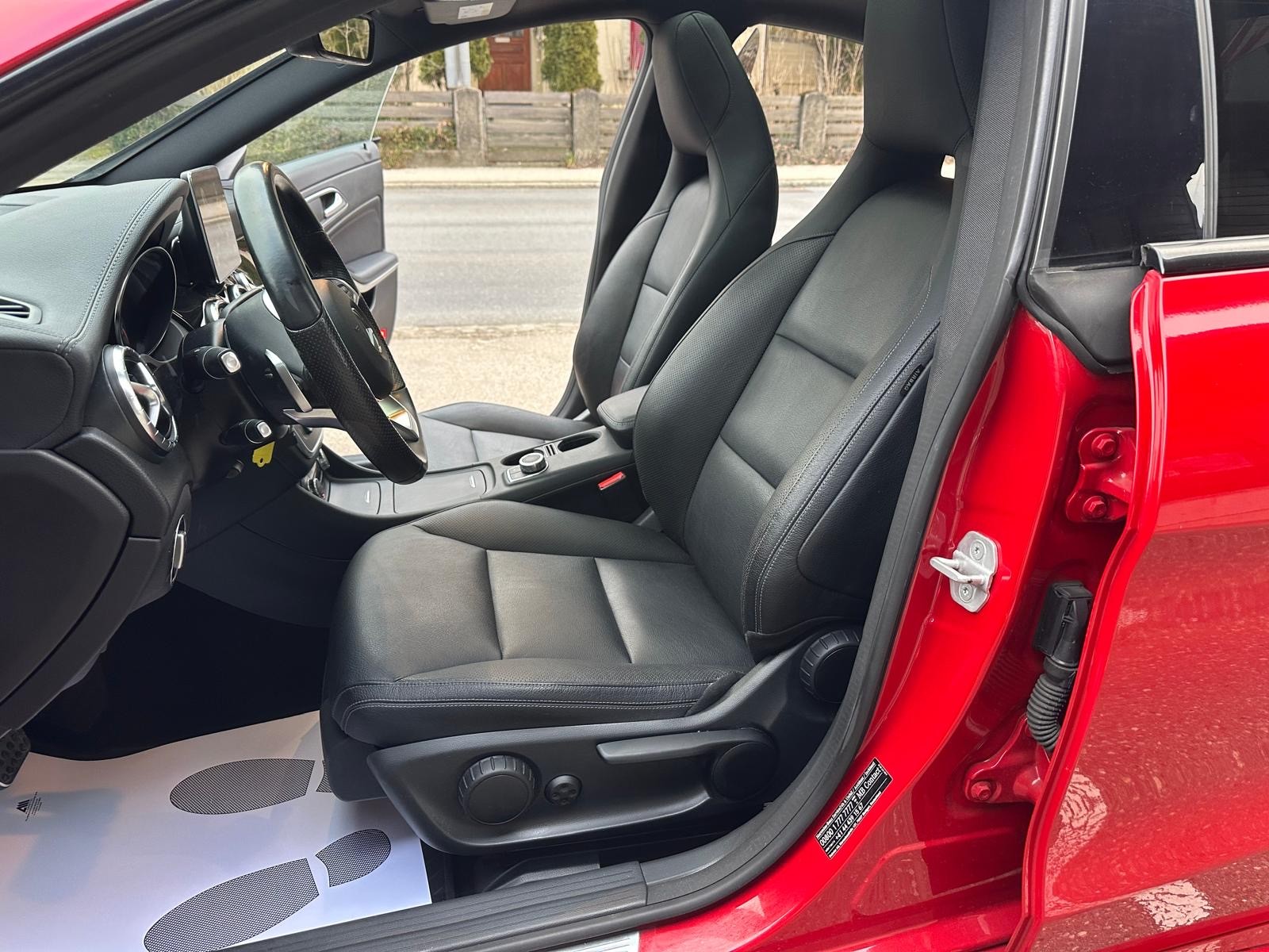 MERCEDES-BENZ CLA 200 CDI AMG Line 4Matic 7G-DCT-image-8