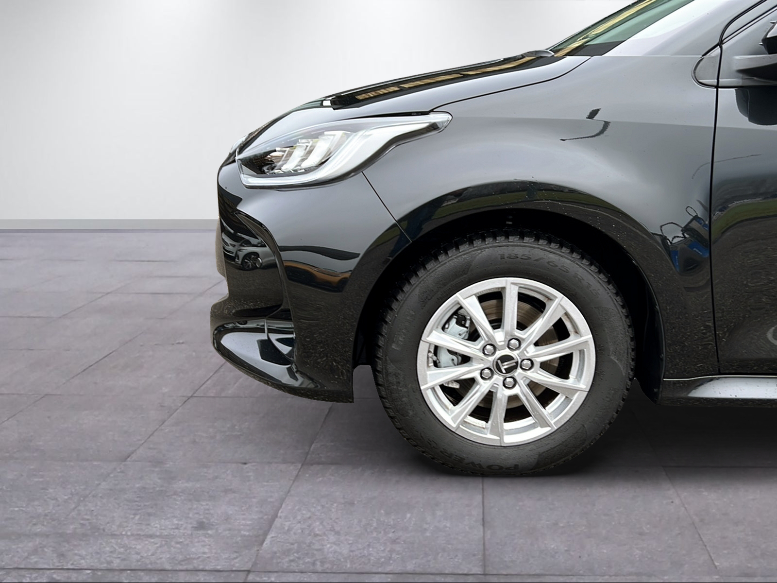 TOYOTA Yaris 1.5 VVT-i HSD Trend-image-2
