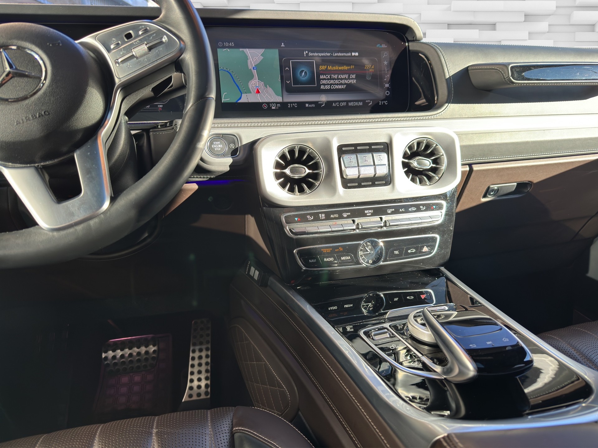 MERCEDES-BENZ G 500 AMG Line 9G-Tronic-image-8