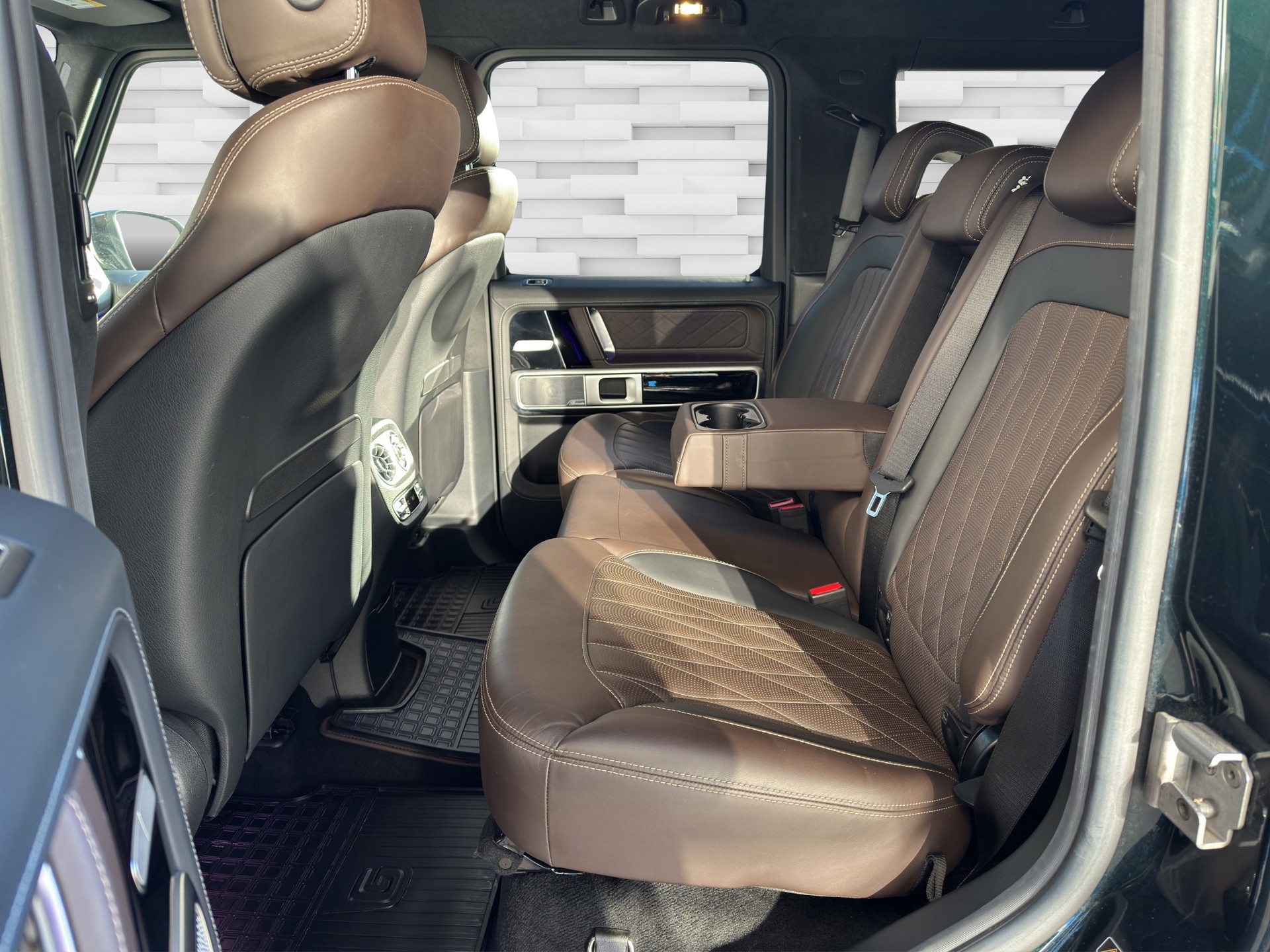 MERCEDES-BENZ G 500 AMG Line 9G-Tronic-image-5