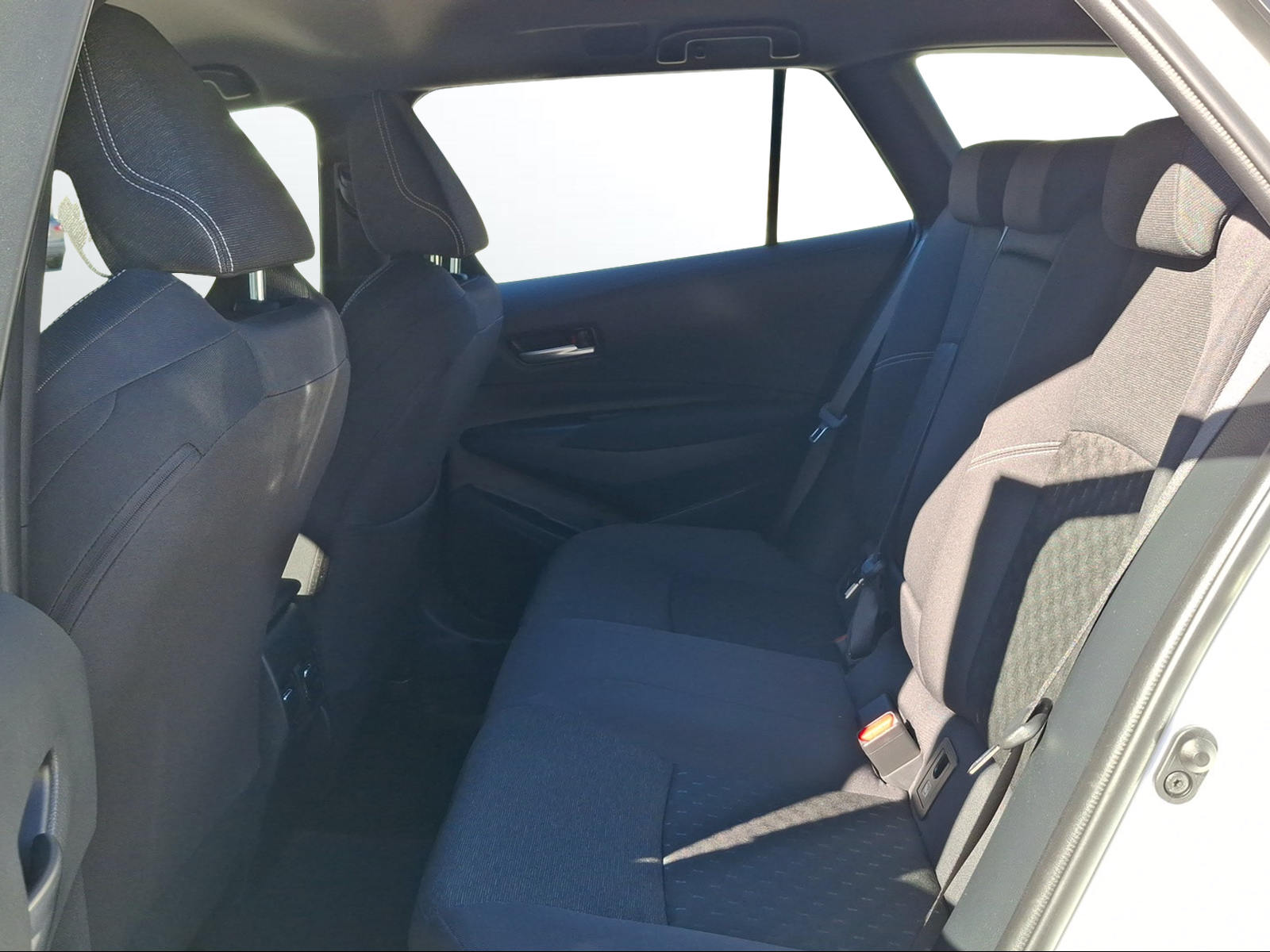 TOYOTA Corolla Touring Sports 1.8 HSD Comfort e-CVT-image-11