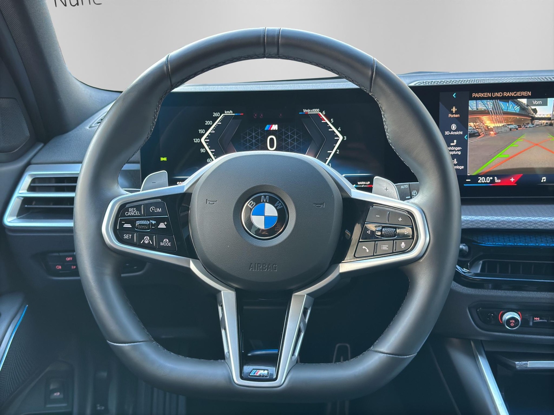 BMW 330d M Sport xDrive SAG Touring-image-15