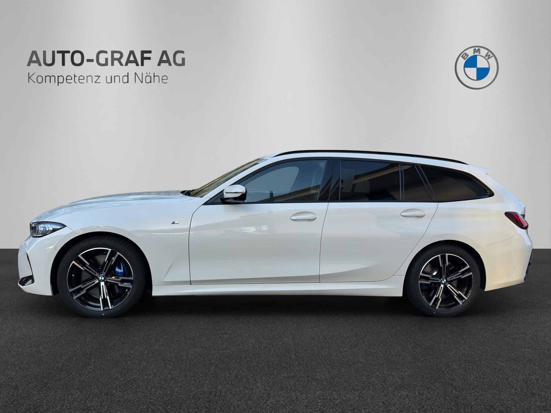 BMW 330d M Sport xDrive SAG Touring-image-1