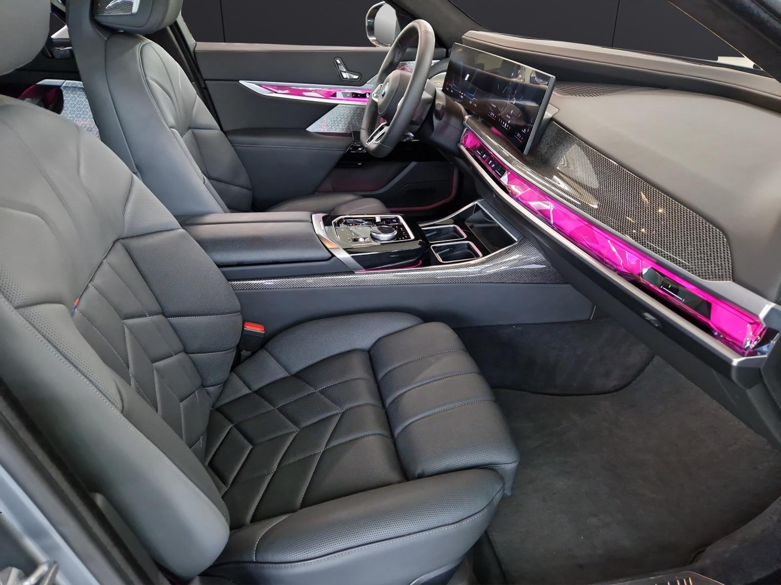 BMW i7 xDrive60-image-14