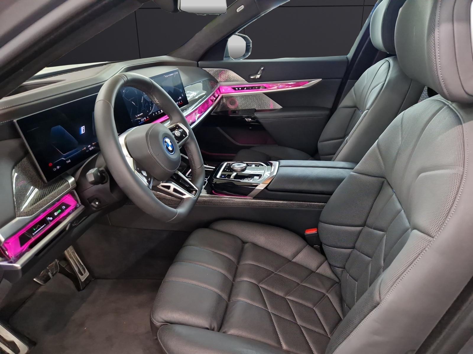 BMW i7 xDrive60-image-10