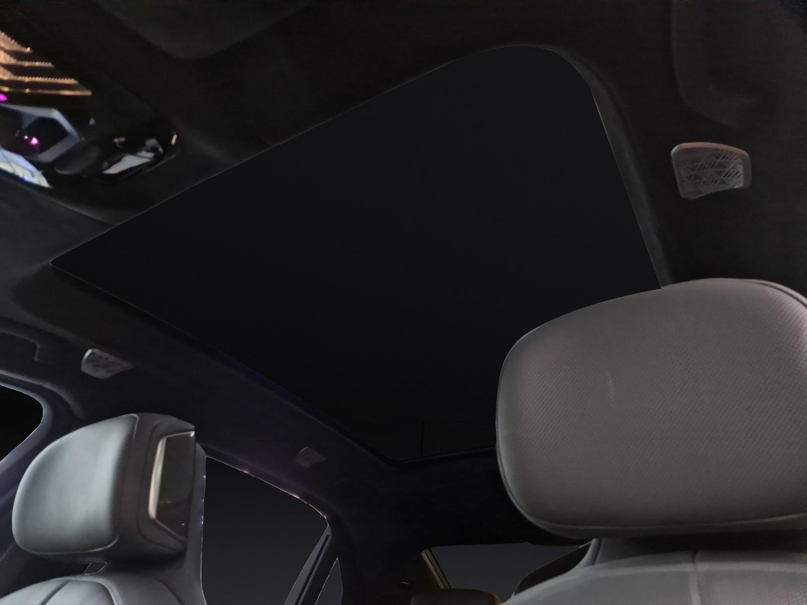 BMW i7 xDrive60-image-16