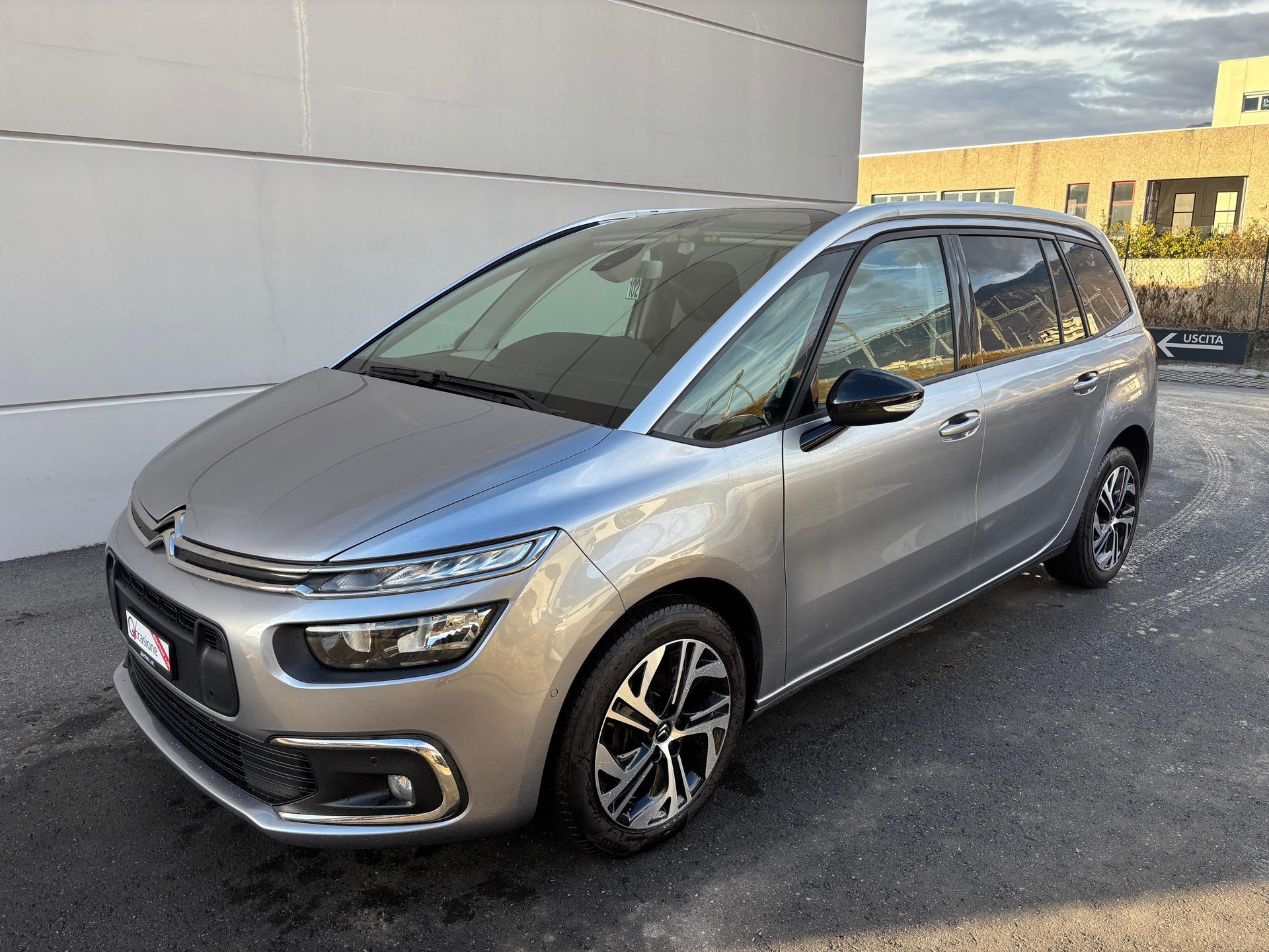 CITROEN C4 Grand Spacetourer 1.5 BlueHDi Origins-image-2