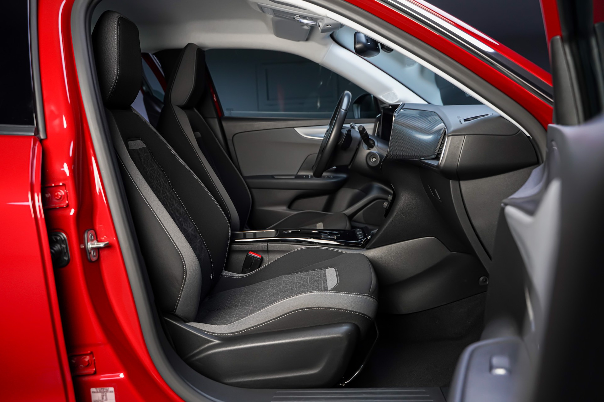 OPEL Mokka 1.2 Direct Injection Turbo Edition Aut.-image-15