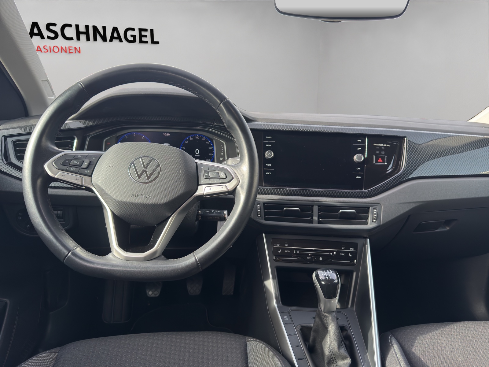 VW Taigo 1.0 TSI Life-image-4