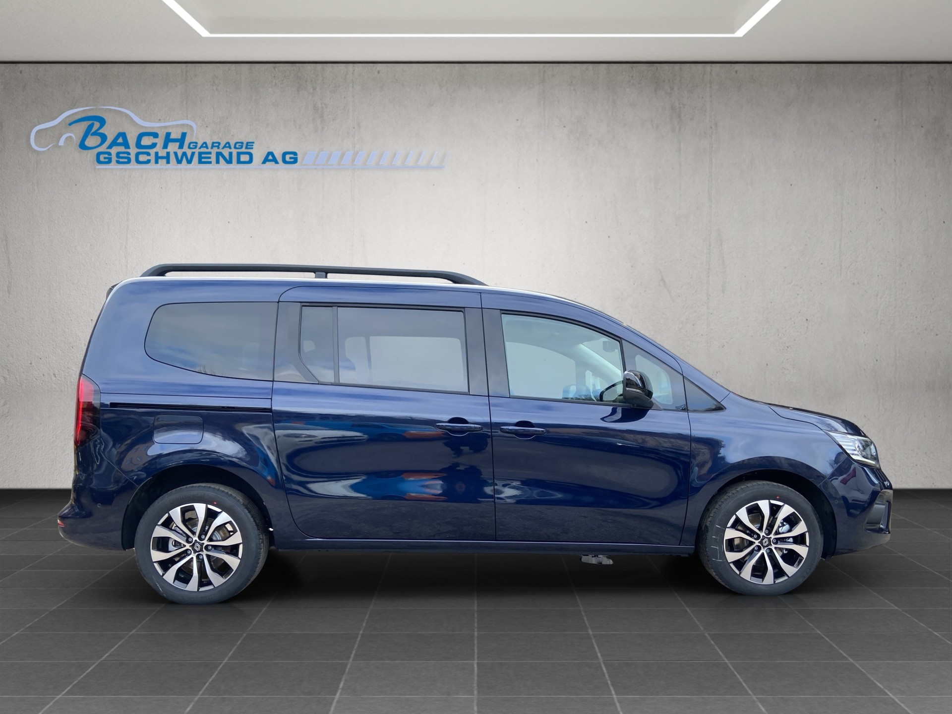 RENAULT Grand Kangoo 1.3 TCe 130 PF Techno EDC-showroom-element-2