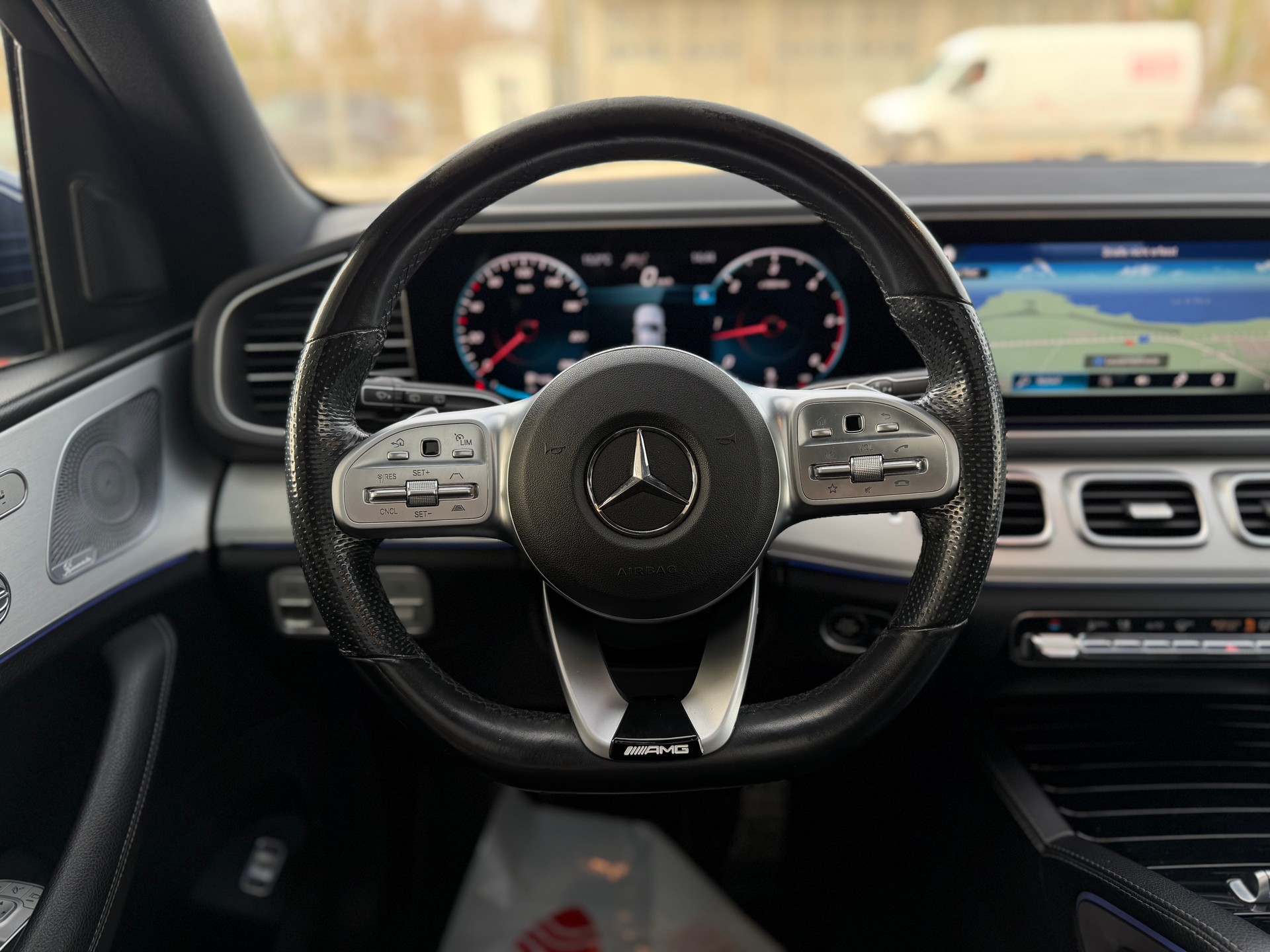 MERCEDES-BENZ GLE 400 d 4Matic AMG Line 9G-Tronic-image-17