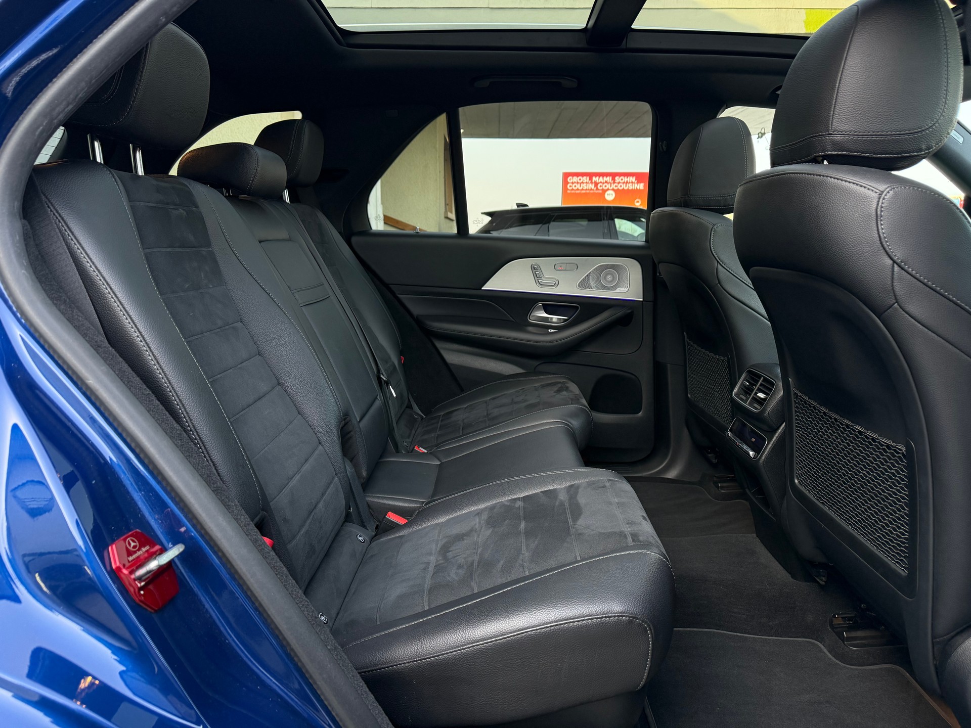 MERCEDES-BENZ GLE 400 d 4Matic AMG Line 9G-Tronic-image-14